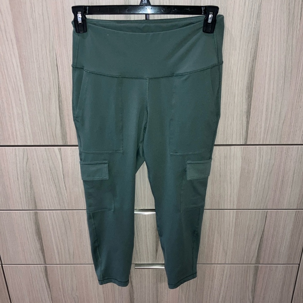 Women's Green Cargo leggings